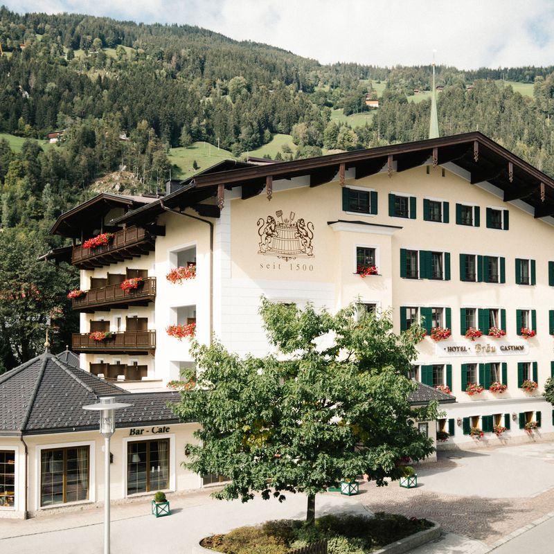 Hotel Bräu im Sommer